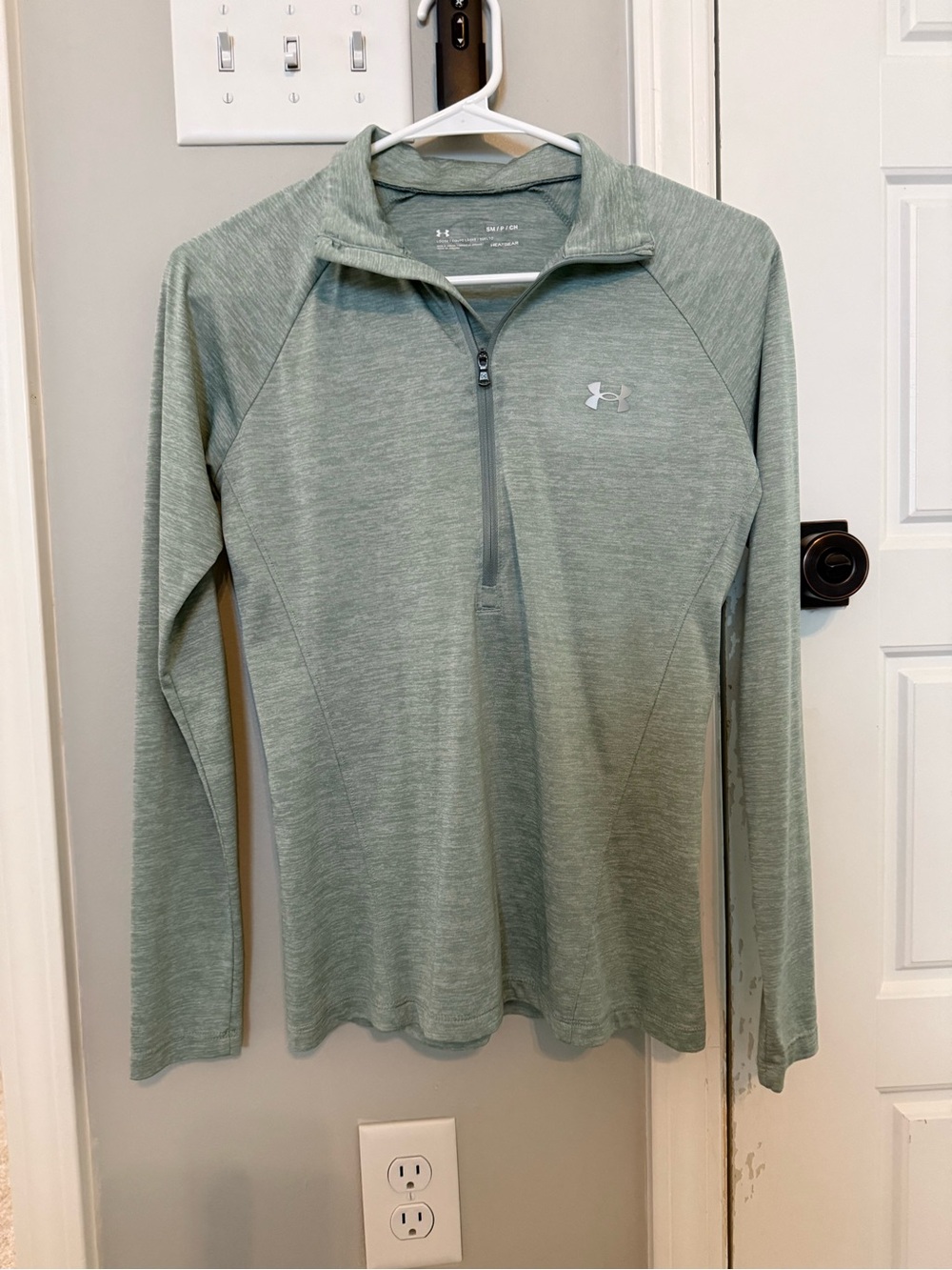 Under Armour Women's Sage Green Quarter-Zip Long Sleeve